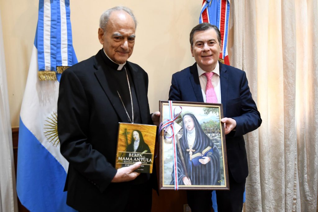 El gobernador Zamora recibió al obispo titular de la Diócesis de Vescovio, Italia