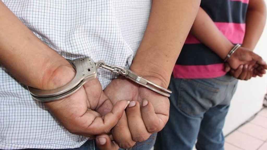 Detuvieron a dos hombres con pedido de captura en el barrio Misky Mayu