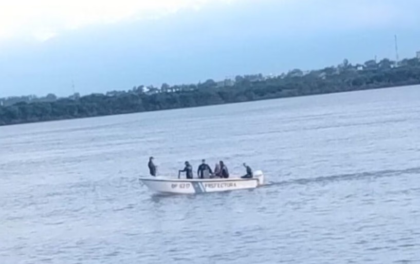Horror en Corrientes: un niño cayó al río, su amigo saltó al agua para rescatarlo y ambos murieron ahogados