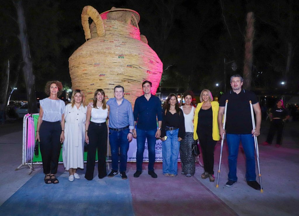 Gerardo Zamora y Claudia Ledesma disfrutaron de la Fiesta Nacional del Canasto
