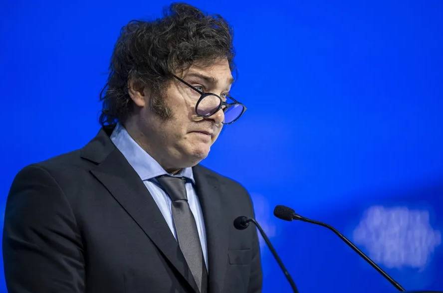 Milei vetó la ley de Financiamiento Universitario tras la multitudinaria marcha por la educación pública