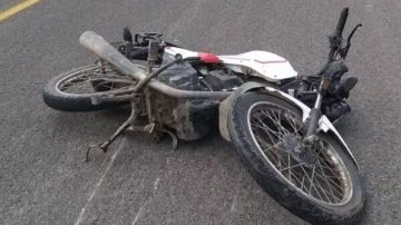 Motociclista fallece en el acto al derrapar con su moto sobre Ruta 2