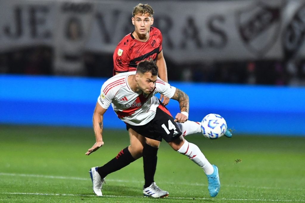 River no logró pasar del cero ante Platense y se aleja de la cima
