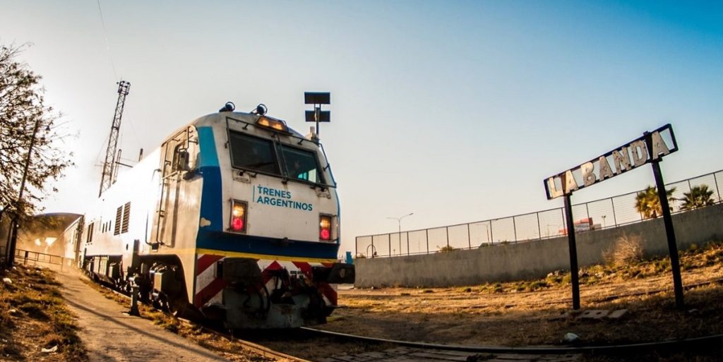 Ya venden los pasajes de tren de La Banda a Retiro: cómo obtengo 10% de descuento