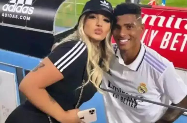 Brasileño exjugador del Real Madrid se tatuó el nombre de su hija pero descubrió que no es el padre