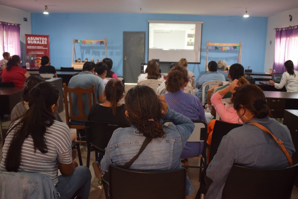 Exitosa jornada de capacitación para emprendedores de Monte Quemado