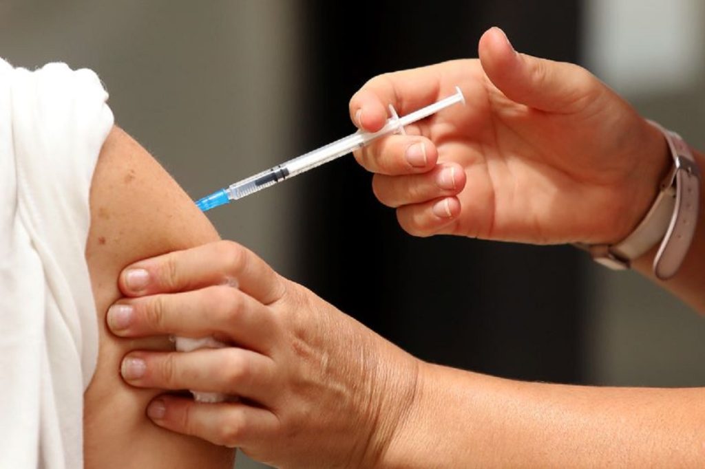 Amplían la vacunación contra el dengue: a quiénes les corresponde