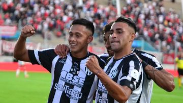 En busca de la gloria eterna: Central Córdoba enfrenta a Vélez por la final de la Copa Argentina