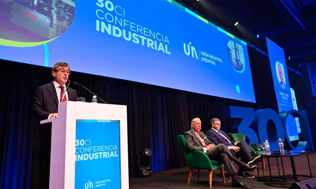 Preocupa a la UIA el poco cuidado de Milei con el mercado interno y la industria nacional