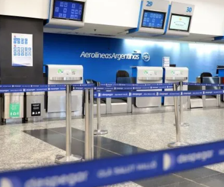 Gobierno y gremios aeronáuticos acordaron no tomar medidas de fuerza durante negociaciones salariales