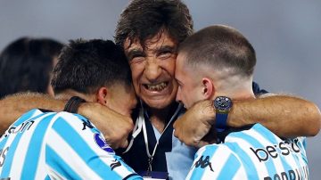 Costas define la formación de “La Academia” para enfrentar a Botafogo por la ida de la Recopa Sudamericana