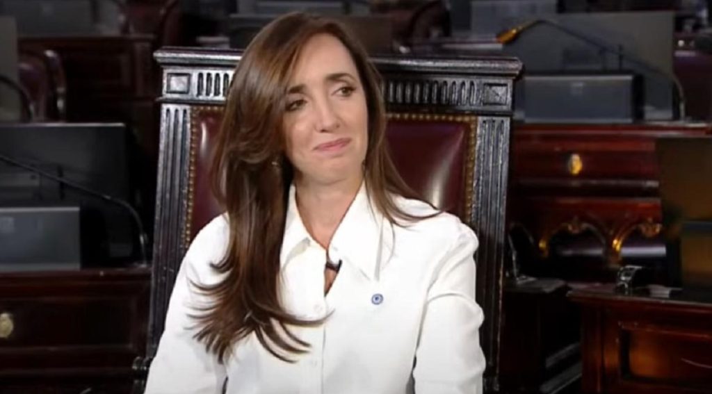 Victoria Villarruel apuntó contra Luis Petri y lo tildó de “playmobil”