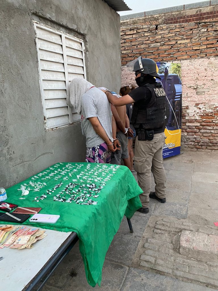 Prisión preventiva para tres “dealers” del barrio Sarmiento