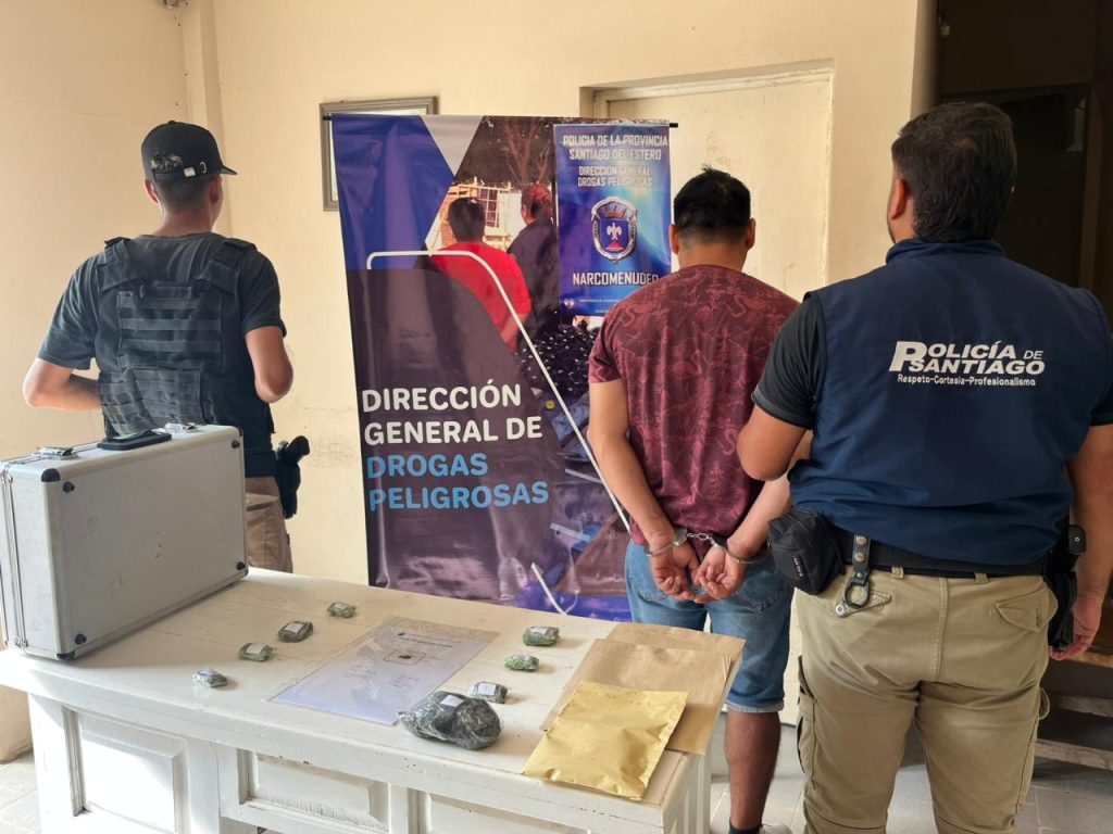 Capturan a un dealer que viajaba en un colectivo hacia Nueva Esperanza