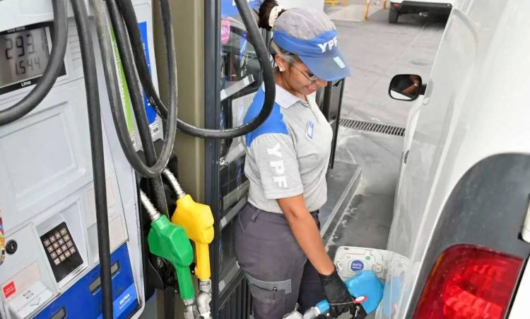 La nafta en Santiago del Estero volvió a subir: cuánto cuesta ahora cargar combustible