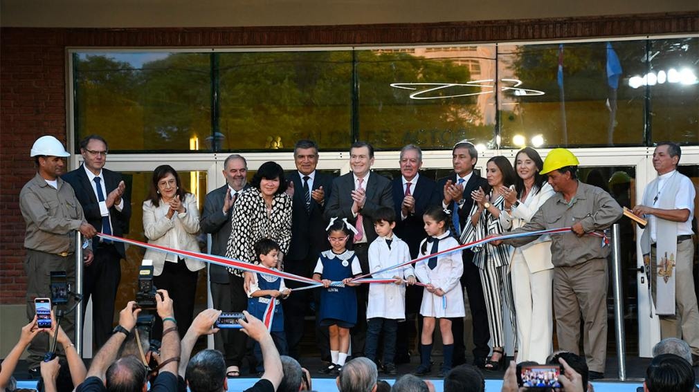 Video: así luce por dentro el enorme edificio remodelado de la escuela Normal “General Manuel Belgrano”