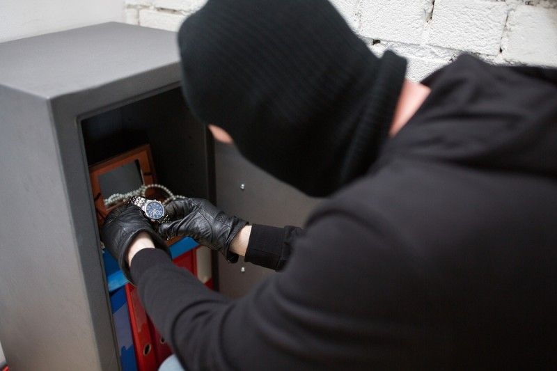 Duro revés para un ladrón que robó una caja fuerte en la zona sur