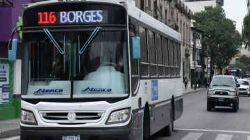 AHORA | La UTA anunció paro total de transporte urbano e interurbano desde la 0 de este viernes 10 de abril