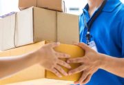 Los cambios que analiza el Gobierno para simplificar el sistema de compras en el exterior puerta a puerta