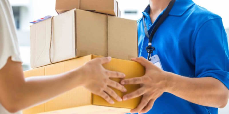 Los cambios que analiza el Gobierno para simplificar el sistema de compras en el exterior puerta a puerta