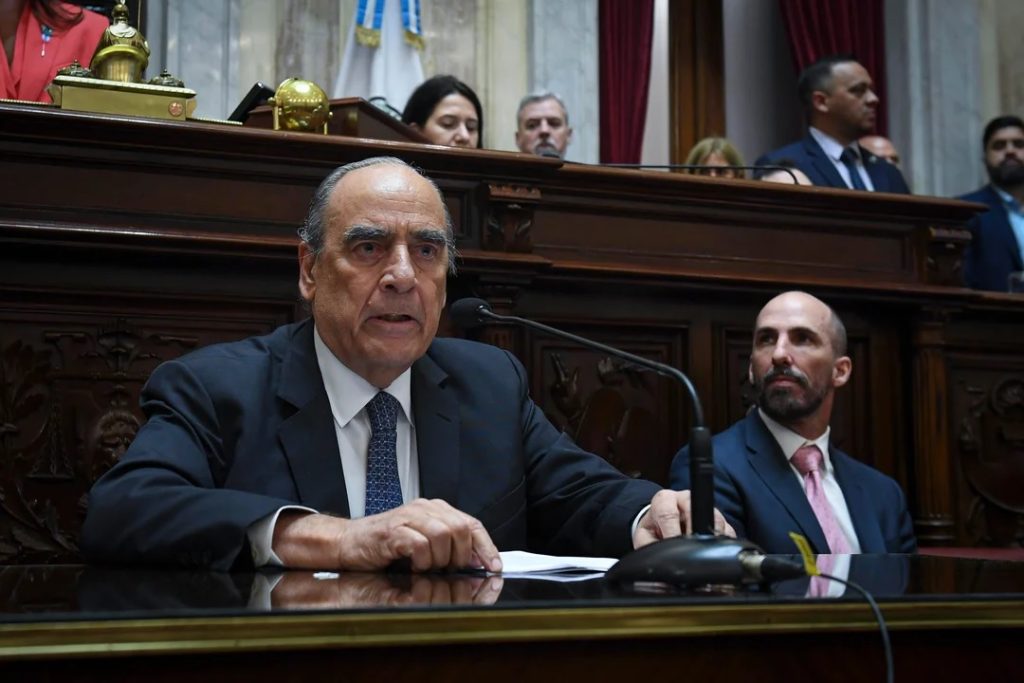 Guillermo Francos dijo que el Gobierno consideraría la candidatura de una mujer a la Corte Suprema de Justicia