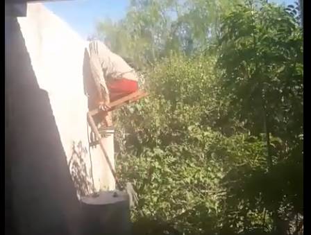 Infraganti: ladrón se llevaba un lavarropas hasta que advirtió que lo estaban grabando