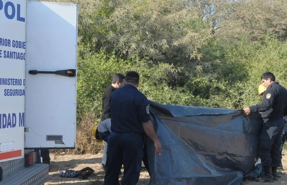Hallan a un hombre sin vida en una vivienda del barrio Almirante Brown