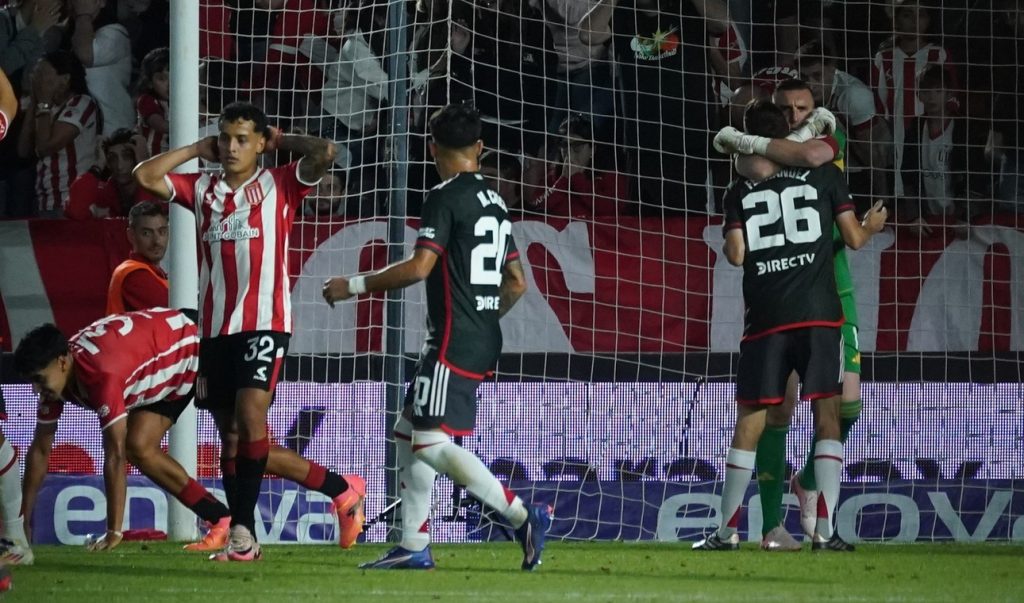 River Plate venció 2 a 1 a Estudiantes de La Plata como visitante