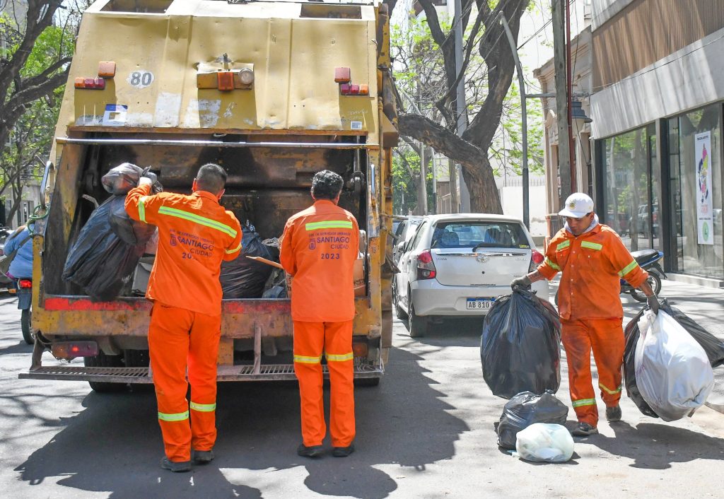 El viernes 8 al ser el día del empleado municipal la recolección de residuos se trasladará al sábado
