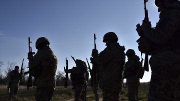 Estados Unidos insta a Ucrania a reclutar jóvenes desde 18 años para el frente