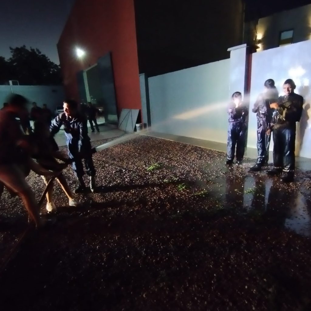 VIDEO | Así fue el bautismo de los nuevos bomberos voluntarios