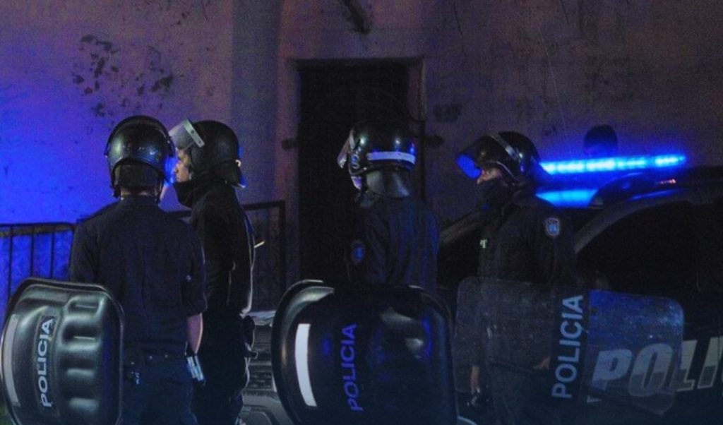 Dramático: Una mujer evitó que su pareja se quitara la vida en el B° La Católica