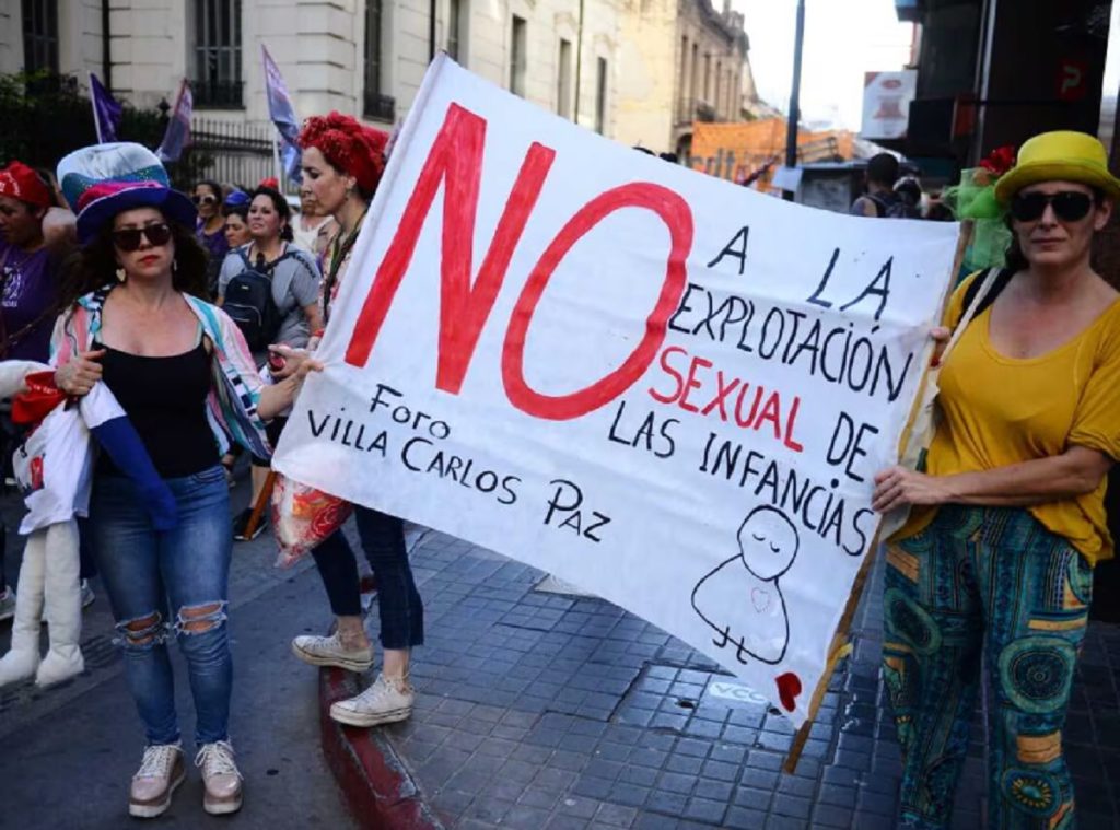 Colonia Dora: una niña confesó en una carta que el novio de su abuela la abusó