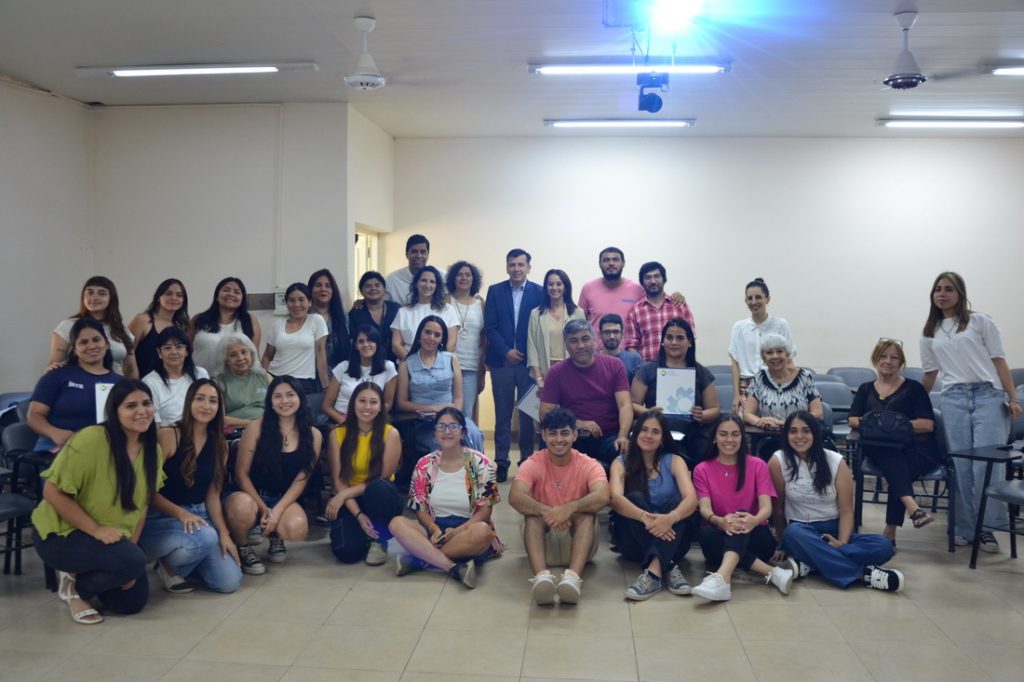 La Facultad de Humanidades de la UNSE refuerza lazos con organizaciones sociales