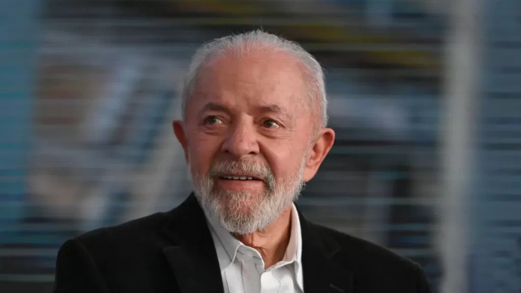 Lula da Silva volvió a ser operado con éxito de su lesión en la cabeza