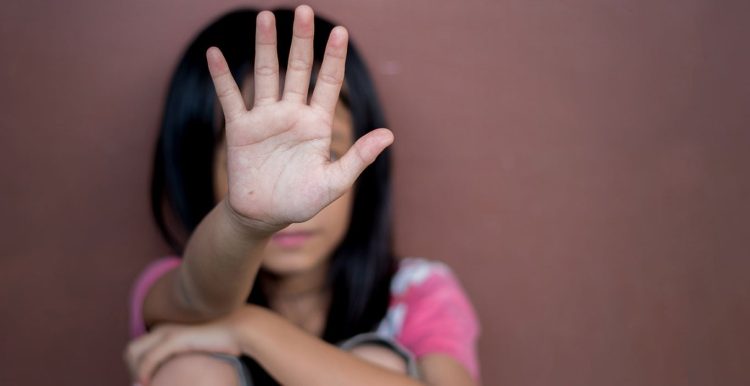 Secuestran 34 elementos claves en la causa del menor acusado de producir material pornográfico infantil