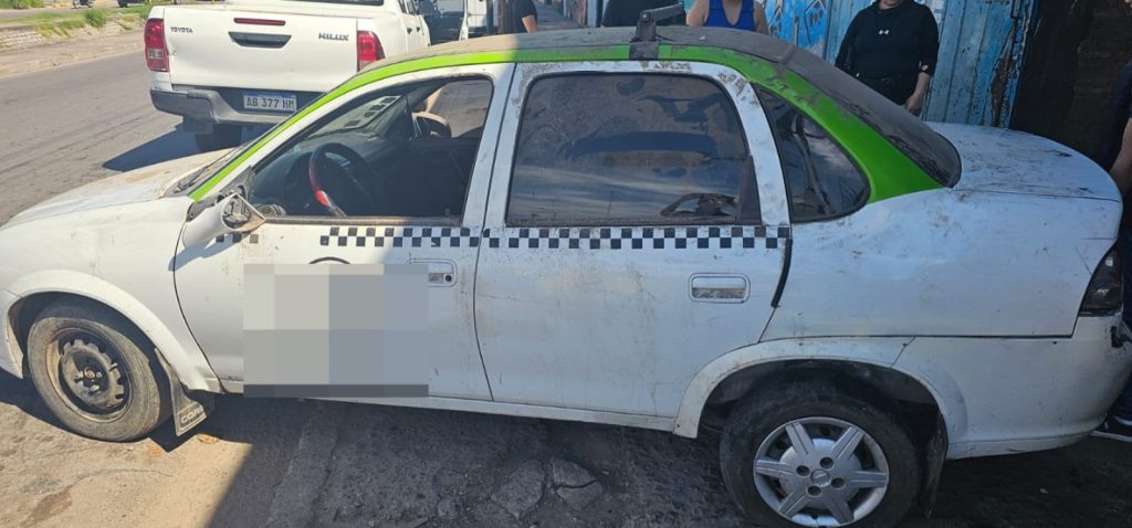 Secuestran un automóvil en allanamientos por presunto incumplimiento de contrato