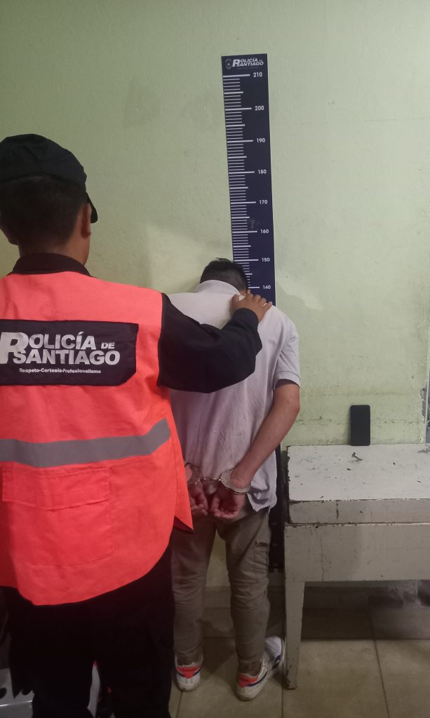 Atrapan en pocas horas a un delincuente que había arrebatado un celular a una menor de edad