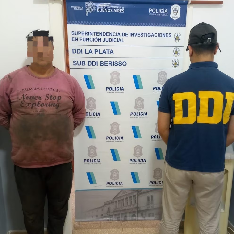 Aberrante: su hija de 13 años organizó una pijamada y él abusó de dos amiguitas