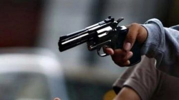 Entró a un campo, mató al casero de un disparo en la cabeza y escapó robando bienes