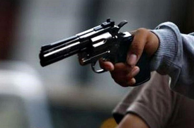 Una familia fue víctima de un violento asalto: les robaron 1,5 millones de pesos y teléfonos de alta gama
