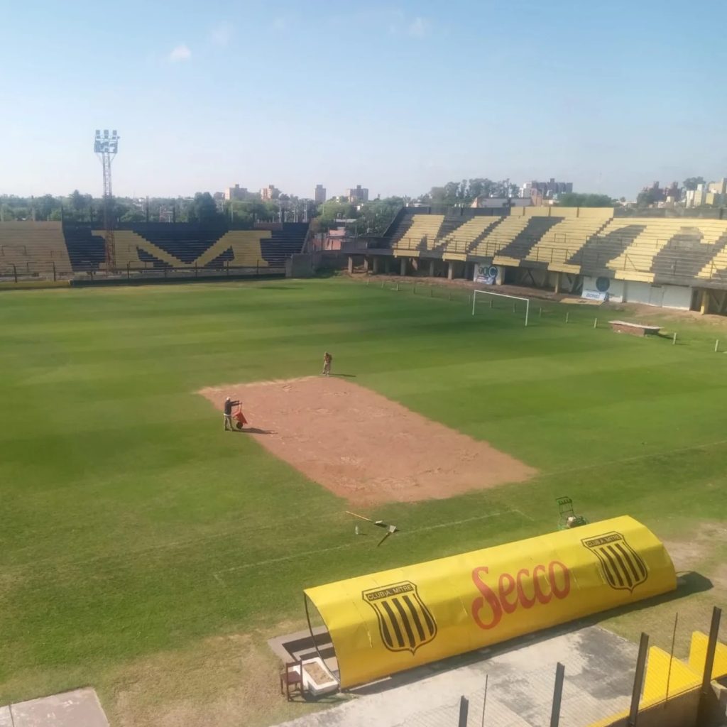 Mitre comenzó con las tareas de mantenimiento en su cancha