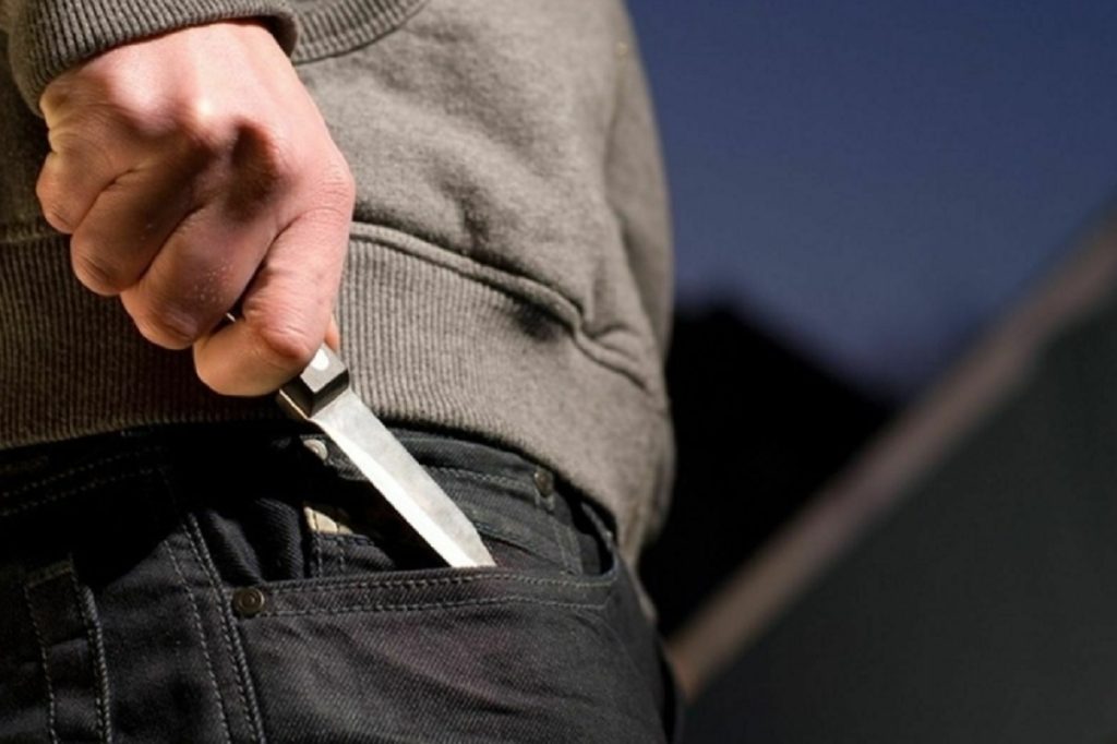 Trabajadora sexual resultó herida con un cuchillo y un sereno quedó demorado