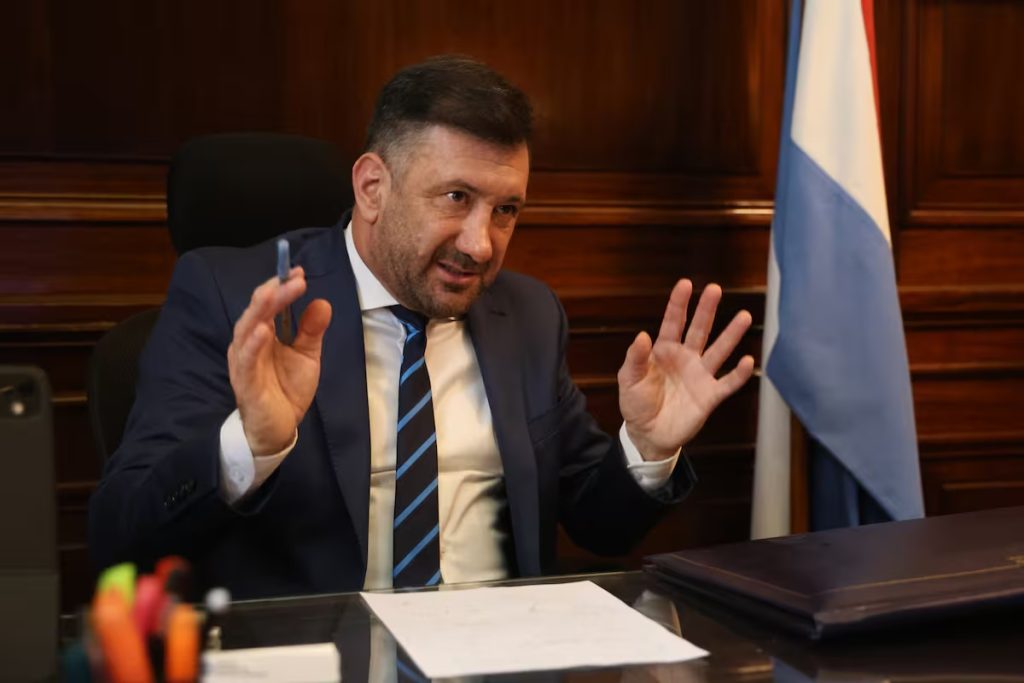 Esto dijo Edgardo Kueider sobre los U$S 200 mil con los que interceptado en Paraguay