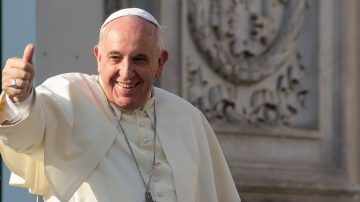 De qué se trata la enfermedad que afecta al papa Francisco y cómo se trata