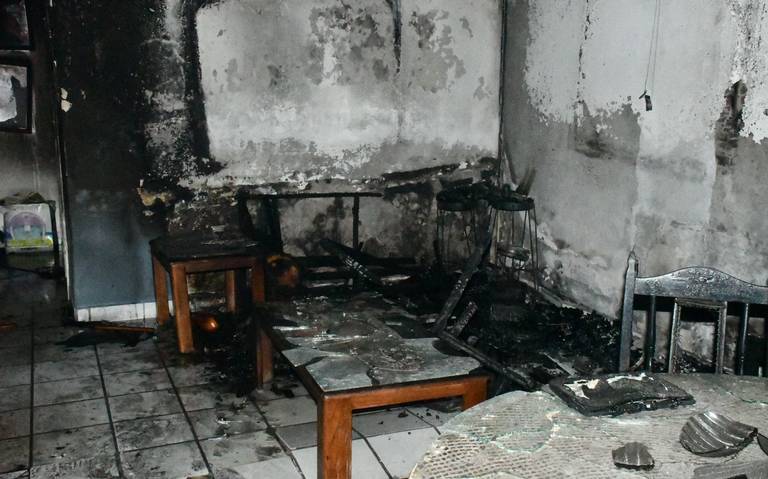 Dejaron la plancha encendida en la cama y se les incendió la habitación: perdieron todo
