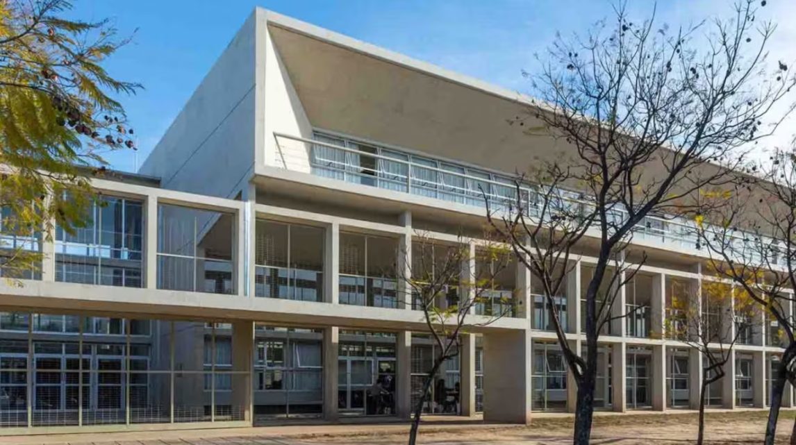 Alarma por más de 50 personas intoxicadas en una Universidad