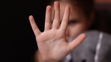 Dictan prisión preventiva para un matrimonio y su yerno acusados de maltratos y abusos contra 9 hermanitos