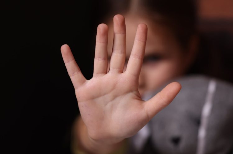 Dictan prisión preventiva para un matrimonio y su yerno acusados de maltratos y abusos contra 9 hermanitos