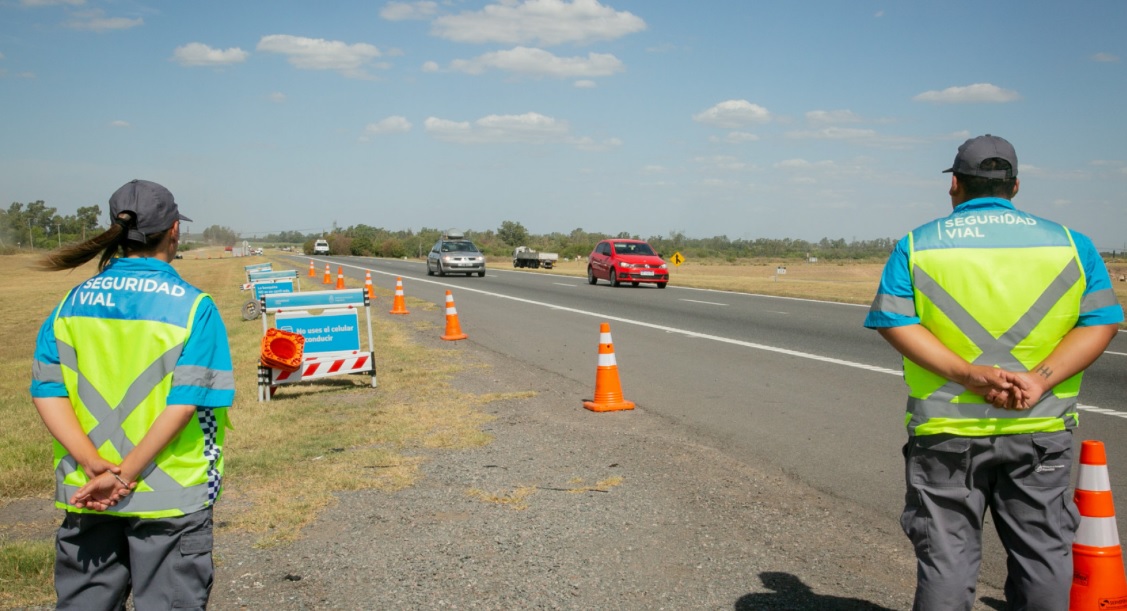 Por las Fiestas y el verano refuerzan controles vehiculares en rutas y puntos estratégicos